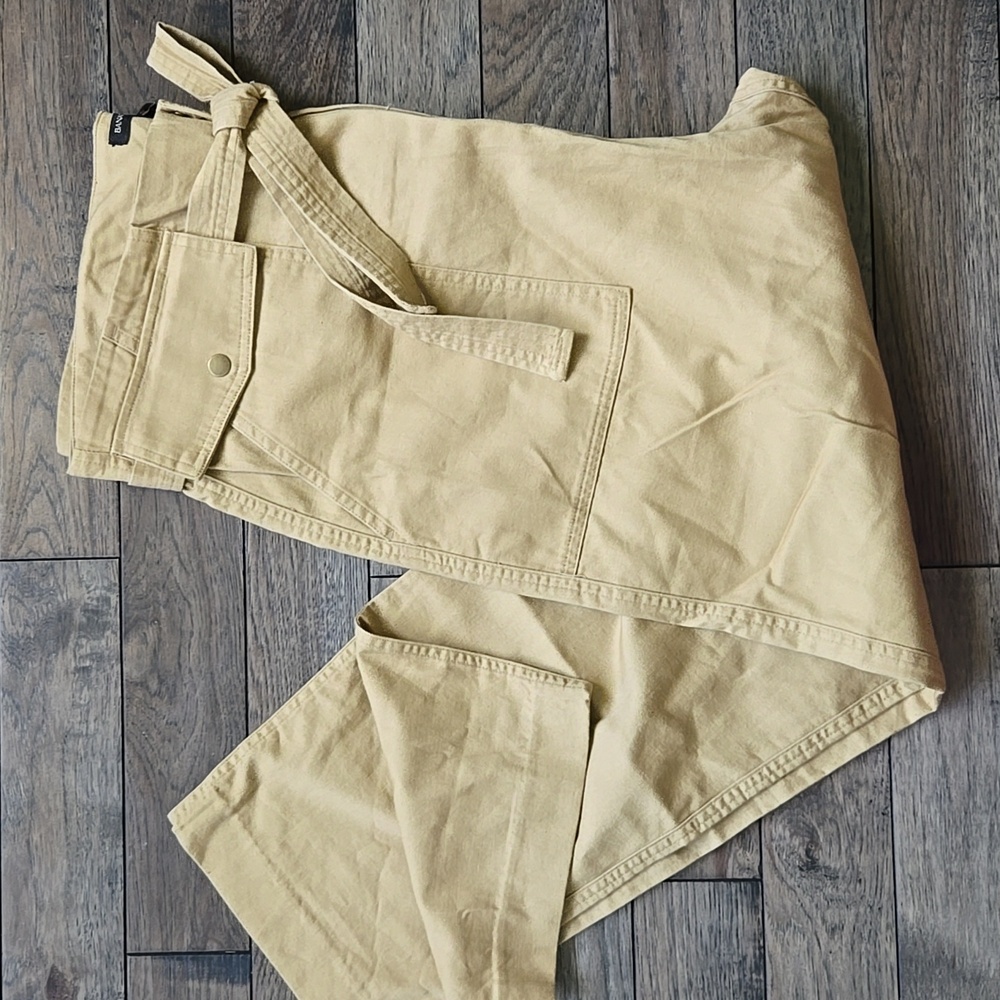 Banana Republic Tan Chinos Relaxed Fit Women's Size 18 - Picture 6 of 8